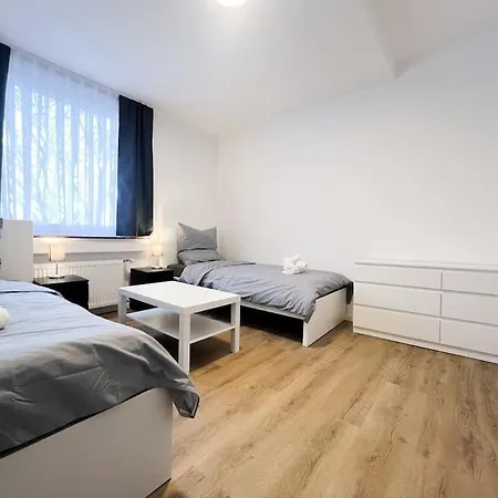 Apartamento Next To Fair 4 *